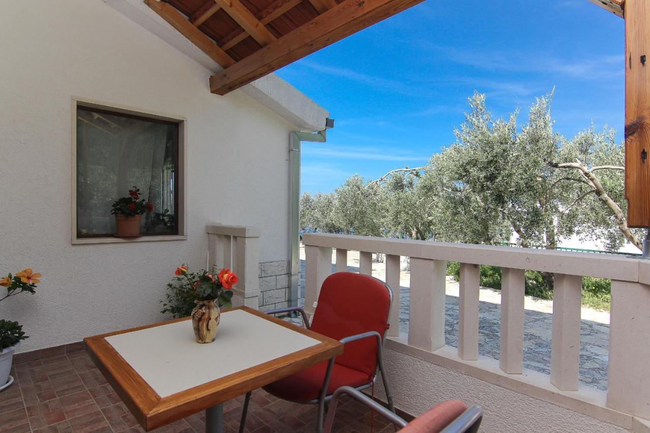 Family Friendly Apartments With A Swimming Pool Baska Voda, Makarska - 12442 Exterior foto